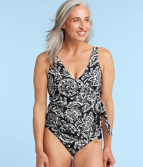The High Leg High Rise Bottom - Batik in Sea Urchin & White Sand