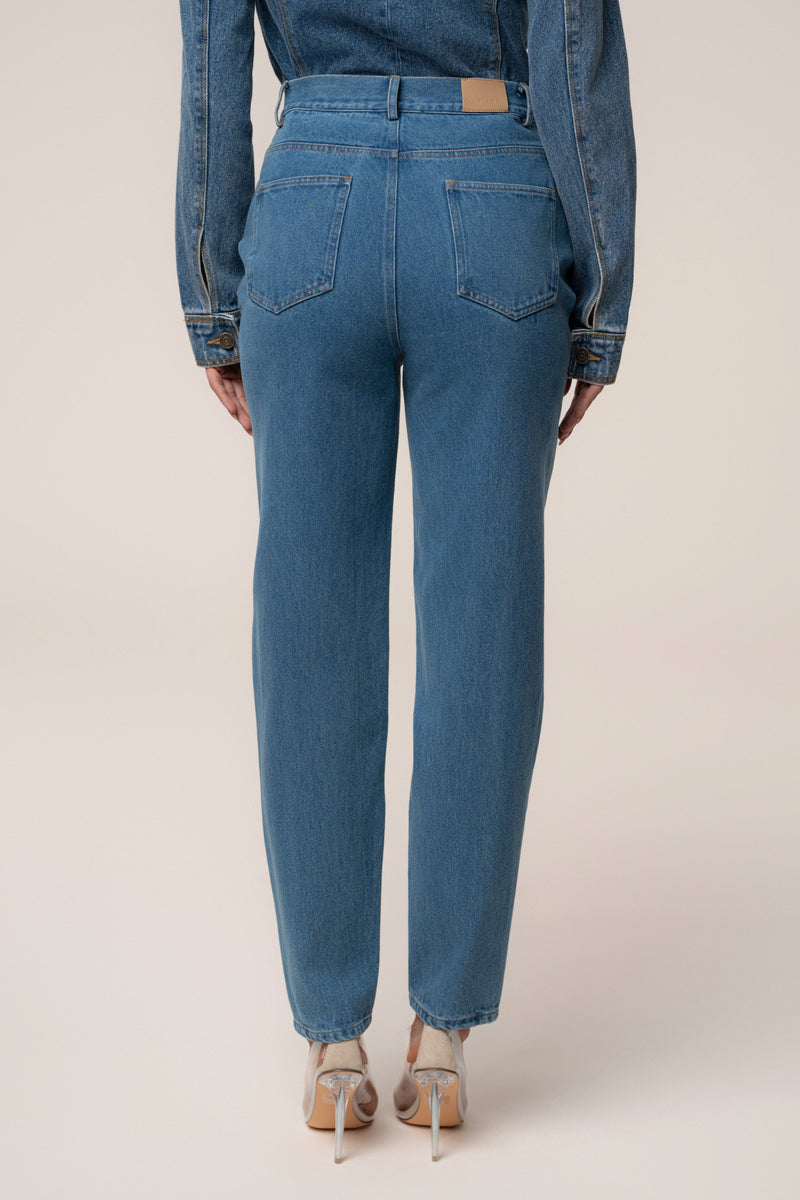 Medium Wash Roesia Jeans